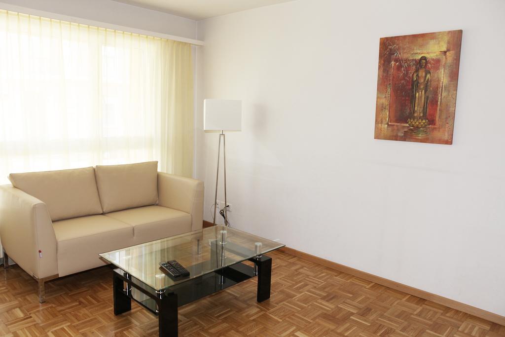 Swiss Star District 11 - Self Check-In Apartment Цюрих Екстериор снимка