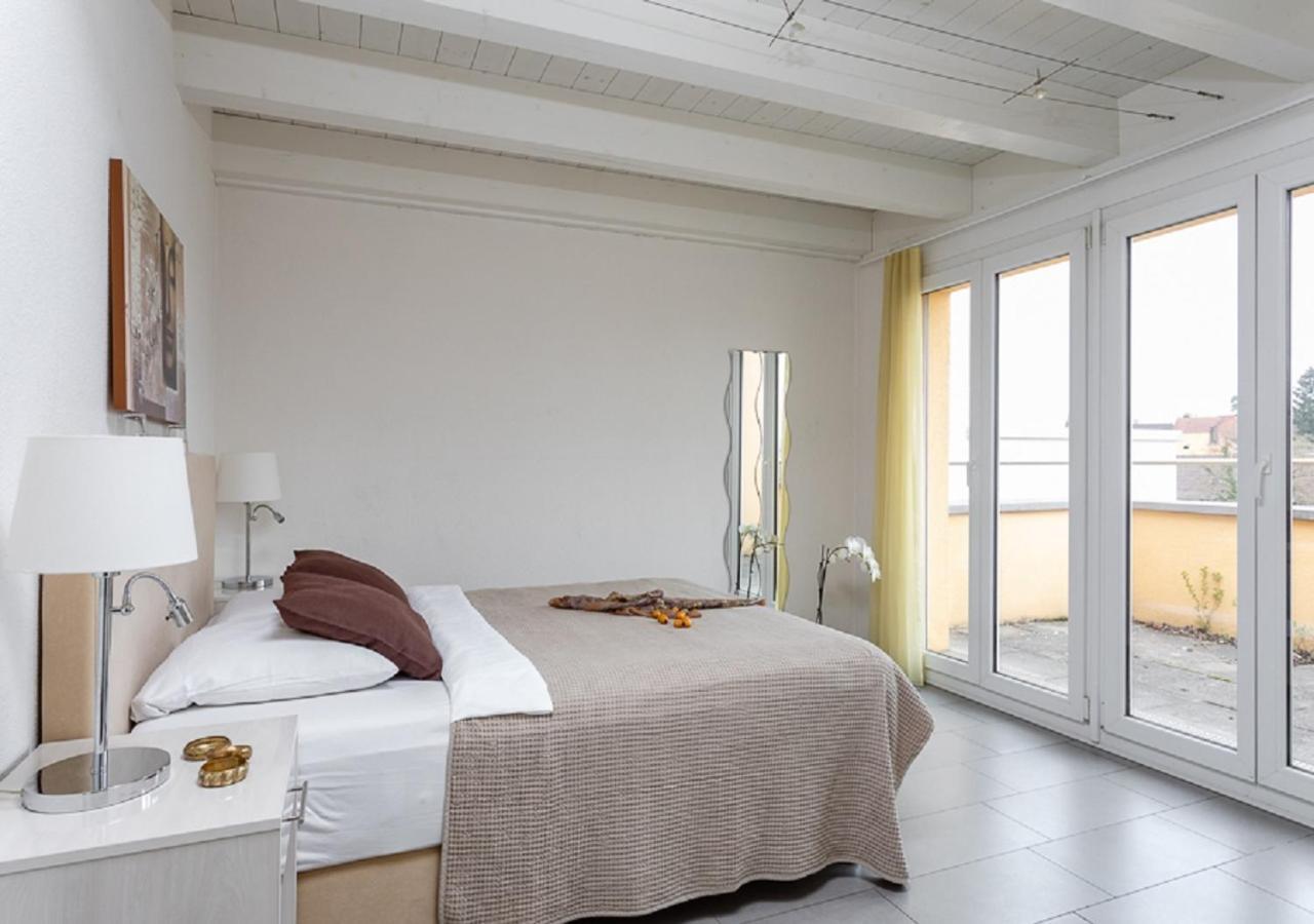 Swiss Star District 11 - Self Check-In Apartment Цюрих Екстериор снимка