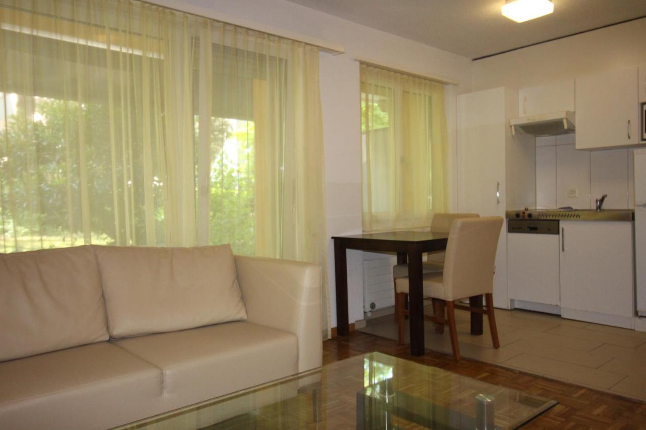 Swiss Star District 11 - Self Check-In Apartment Цюрих Екстериор снимка
